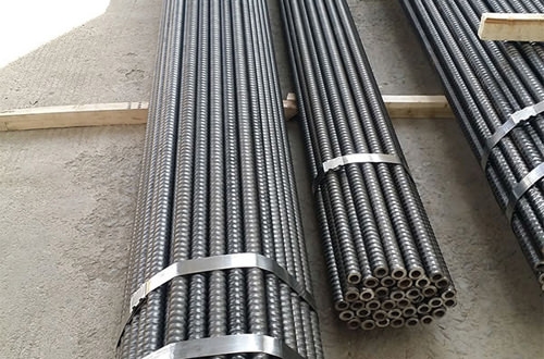 凿岩钎杆用中空钢